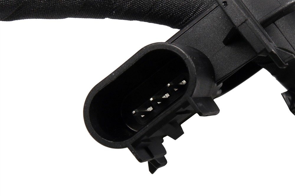 GM Genuine Parts Negative Battery Cable 84021635 — image 2